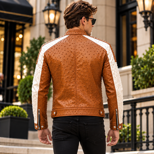 Chaqueta de cuero con tachuelas para hombre, estilo motero, con mangas con paneles blancos y bolsillos con cremallera, prenda exterior de moda. - Product Image 3