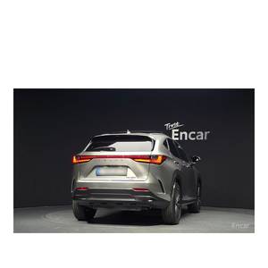 Lexus NX Luxury 2024 de 7 Plazas con Volante a la Izquierda, Asientos de Cuero, Cámara Trasera - 39,606 km - Product Image 4