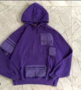 Veste matelassée décontractée unisexe en toile et mélange de polyester avec fermeture éclair, coupe-vent et capuche, logo personnalisé sur le devant - Product Image 3