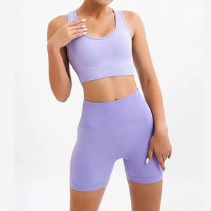 Conjunto de Yoga Lavanda para Mujer, 4 Piezas, Top Corto sin Costuras con Tirantes Finos y Cuello Cuadrado, Shorts de Cintura Alta, Ropa Deportiva, Ropa de Entrenamiento, Diseño a Cuadros - Product Image 1