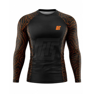Rashguard personnalisé sublimé offrant une impression intégrale, une construction durable et une performance athlétique excellente - Product Image 2