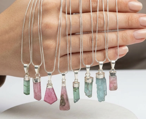 จี้คริสตัลทัวร์มาลีนทำด้วยมือเครื่องประดับหินหลากสีพร้อมฝาเงิน - Product Image 1