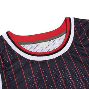 Maillot de basket-ball réversible sur mesure de haute qualité, imprimé, 100% polyester, couleurs personnalisées, logo, séchage rapide, respirant, coupe ajustée - Product Image 5