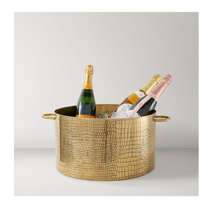 Grand bac à champagne doré effet crocodile – Grand refroidisseur à vin multi-bouteilles avec poignées intégrées - Product Image 3