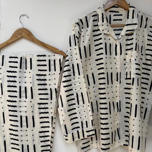 Ensemble pyjama coordonné Naaz Textile pour femme, motif rayures tigrées, imprimé, décontracté, pour l'été, vêtement de détente et de sommeil, doux, respirant, tissé, manches longues, longueur genou - Product Image 1