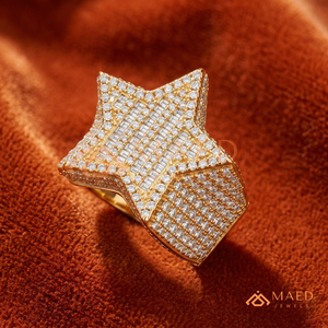 Anillo de Sello Estrella Premium con Acabado en Oro Amarillo de 18k, Banda con Micro Pavé Completo de Diamantes Baguette, Joyería Hip Hop para Raperos - Product Image 4