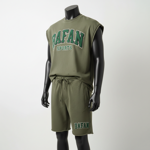 Ensemble short sans manches 100 % coton pour homme, molleton épais vert olive, coupe athlétique, ourlet brut, logo imprimé en relief - Product Image 4