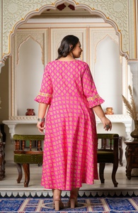 Kurti Anarkali de Rayón con Mangas Plisadas para Mujer, Talla Grande, Cuello Redondo, Estampado Floral, Corte Ajustado, Informal, para Fiesta, Color Rosa - Product Image 4