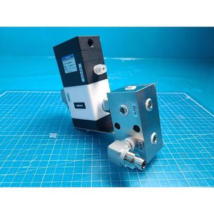 Válvula de Vacío Koganei F-AVB500-C Usada Como Nueva, Piezas de Equipos Semiconductores Legacy - Product Image 4