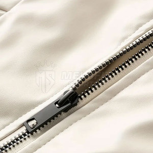 Chaqueta Clásica de Cuero Vacuno para Hombre, Cierre Frontal con Cremallera, Material Suave y Duradero, Ajuste Cómodo para Uso Diario en Invierno, Estilo Casual - Product Image 4