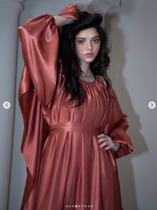Kurta/Kurti décontracté en soie pour femme Age Innocence, coupe régulière, longueur au sol, évacuation de l'humidité, séchage rapide, toutes saisons, suspendu - Product Image 4