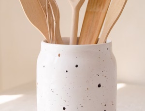 Porte-ustensiles en céramique moderne moucheté, finition polie, base lourde, résistant à la chaleur, organisateur de comptoir de cuisine, rangement élégant - Product Image 3