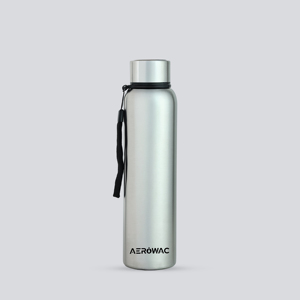 Durable <b>metal</b> beverage container with convenient carrying loop and secure sipping lid designed for travel fitness - Product Image 3
