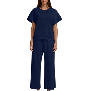 Nouveau design de survêtement, vente chaude, articles de sport d'été, ensemble élégant de survêtement deux pièces pour femme avec short et manches longues - Product Image 1