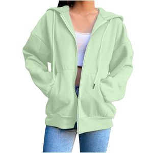 Sudadera con Capucha Moderna y Transpirable para Mujer, Ideal para Salidas Casuales, Talla Personalizada y Color Verde - Product Image 1