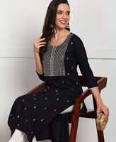 Kurti élégant pour femme en rayonne noire brodée, manches trois quarts, longueur cheville, design ethnique moderne, matériaux recyclés