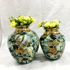 Vase à fleurs de luxe Design nordique vert artisanat finition plaqué or rose lot de 2 pièces - Product Image 2