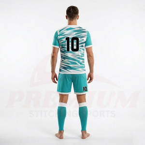 Ensemble Maillot et Short de Football Tendance Personnalisé en Polyester Respirant – Service OEM - Product Image 2