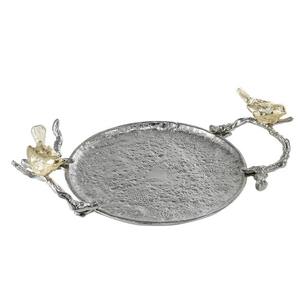 Bandeja decorativa de aluminio con acabado plateado y asas de ramitas adornadas con pájaros para exhibición en mesa o tocador, hecha a mano en India. - Product Image 5