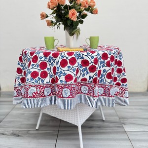 Nappe de table indienne de luxe faite à la main en coton brodé, motif floral, artisanale, classique, rouge, bleu, blanc, lavable, pour la maison - Product Image 2