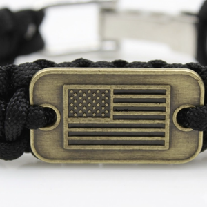 Bracelet tactique en paracorde de nylon, équipement de survie, kit d'urgence, porte-clés à manille métallique, équipement de camping, randonnée, escalade en plein air - Product Image 4
