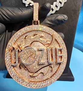 จี้เพชรโมอิสซาไนต์ VVS แบบวงกลมสั่งทำพิเศษ ประดับเพชรเต็มวง สองสี เงินแท้ 925 ชุบทอง จี้ฮิปฮอปสำหรับผู้ชาย - Product Image 5