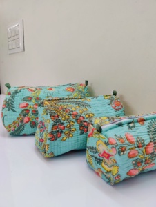 Small <b>Storage</b> Bag Hand Carry Cute Makeup Kit Bag Hand Block Printed Pure Cotton Pouch Bags Portable Makeup Pouch - Product Image 5