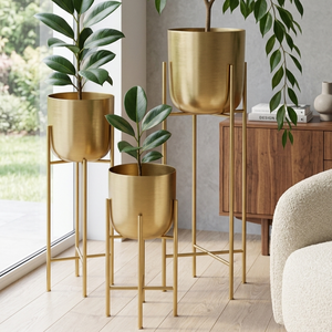 Juego de 3 Macetas de Hierro Fundido Vintage - Macetas Decorativas de Metal para Patio, Balcón y Hogar - Product Image 2