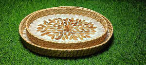 Juego de Bandejas Redondas de Ratán con Madreperla, Artesanía India Aangan Royale, Elegancia Tradicional para Servir Té, Aperitivos y Presentación - Product Image 2