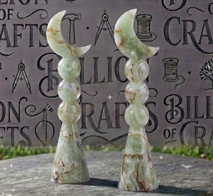 Conjunto de Torres Decorativas de Resina Morada con Forma de Luna Creciente, Decoración Única para el Hogar y Regalos para Ramadán y Eid - Product Image 3