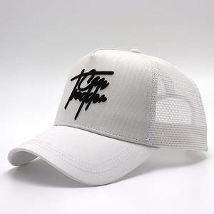 Casquette de baseball 6 panneaux personnalisable à prix de gros, en sergé de coton léger, idéale pour les activités de plein air et les promotions - Product Image 3