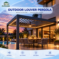 Pergola en aluminium sur mesure robuste avec cloisons vitrées coulissantes pour jardin moderne de villa privée