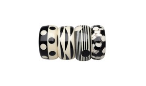 Premium Handmade Eco-Friendly Black & White Resin <b>Love</b> Style Elegant Women's Fashion <b>Bangle</b> - Product Image 2