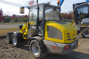 Cargadora de Ruedas WL34 2025 con Cabina Cerrada, Máquina de Construcción de Alto Rendimiento - Product Image 3