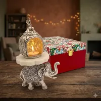Porte-bougie en forme d'éléphant avec plateau en marbre et boîte