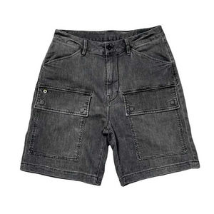 Shorts de mezclilla con pedrería y estampado vintage personalizado para hombre, shorts de mezclilla con pedrería a la moda y con estilo. - Product Image 1