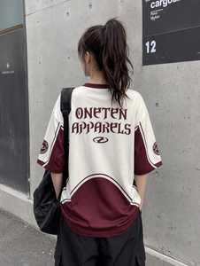 T-shirt unisexe en coton 100% respirant à col rond et épaules tombantes, couleur bordeaux, style hip-hop, manches courtes, idéal pour l'été - Product Image 4