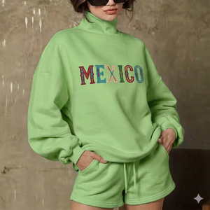 Ensemble short et haut à col montant minimaliste pour femme, au-dessus du genou, tenue d'hiver confortable, douce, chaude, unie, élégante pour un usage quotidien - Product Image 1