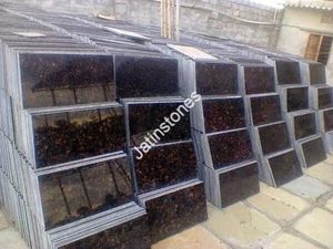 Loseta de Granito Marrón Pulido para Encimeras, Islas, Baños, Pavimentos Exteriores, Paredes Decorativas, Escaleras y Superficies - Product Image 2