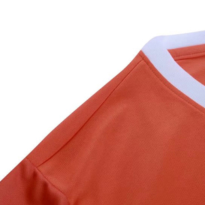Uniforme de Fútbol Personalizado de Primera Calidad, Ropa Deportiva, Uniforme de Fútbol de Venta Caliente Hecho en Pakistán - Product Image 3