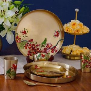 Juego de Vajilla de Bronce Kansa, Juego de Thali Tradicional para Restaurantes, Hoteles y Servicios de Catering - Product Image 1