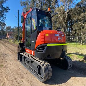 Achetez une excavatrice sur chenilles Kubota KX080-3 d'origine, conçue pour les travaux difficiles, moteur, pompe à engrenages et roulement inclus. - Product Image 2