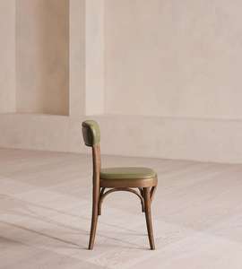 Chaise de salle à manger moderne minimaliste en teck clair avec siège en cuir rembourré, mobilier de salle à manger de luxe pour appartement - Product Image 3