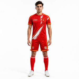 Ensemble uniforme de football pour hommes avec maillot et short, tissu léger et durable, design respirant et à séchage rapide pour l'entraînement sportif - Product Image 2