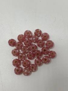 ลูกปัดแก้วสีชมพูทรงกลมขนาด 12 มม. สำหรับทำเครื่องประดับ วัสดุงานฝีมือ บรรจุในกล่อง - Product Image 3