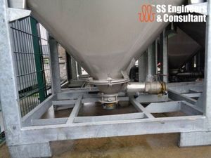 750 Litre Stainless Steel Transport Tank with Motor Engine Gear PLC | Hygienic Industrial Container (10722) - Product Image 4