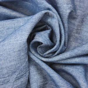 Chemise décontractée pour homme à manches longues, aspect denim, en coton, boutonnée, pour le travail, bleu uni, en chambray léger, vente en gros - Product Image 1