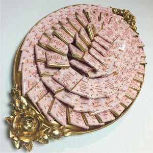 Plateau décoratif en métal doré de luxe avec poignées - Plateau de service élégant à base miroir pour la décoration de mariage et les présentoirs de cadeaux - Product Image 2