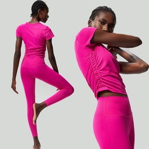 Ensemble de yoga 2 pièces OEM pour femme : haut froncé et leggings taille haute en nylon et élasthanne à séchage rapide – Confort et performance pour l'entraînement et le fitness - Product Image 3
