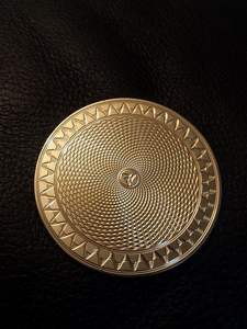 Hecho de latón/metal sólido de alta calidad, hecho a mano por artesanos expertos, construcción resistente y duradera, borde liso. - Product Image 2